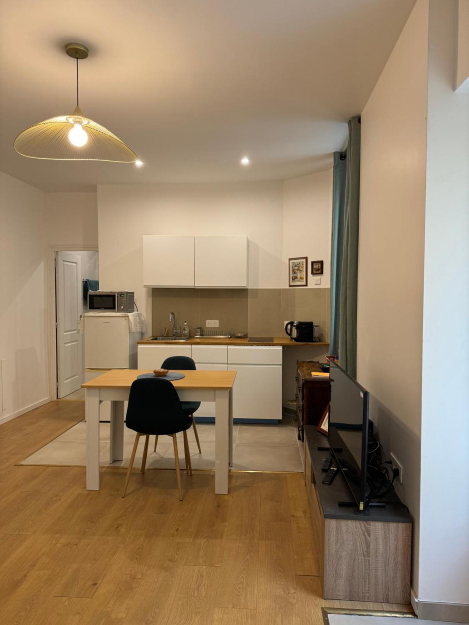 Appartement Meuble Tout Confort Chalon-sur-Saône Eksteriør billede